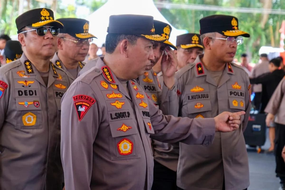 Kapolri Sigit Cek Lokasi Panen Raya Jagung  Serentak, Jadi Lumbung Pangan Strategis Indonesia Bagian Barat